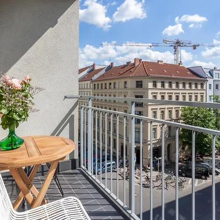 Stilvolles In Downtown Mitte, Boxspringbett, Balkon, Blick Ueber Auf Den Himmel, Zentrale Lage, Kiez Vor Der Haustuer Apartment *